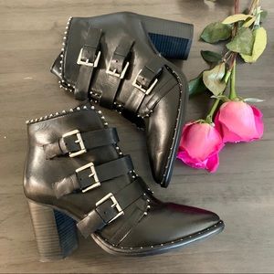 Gorgeous Steve Madden Booties Boots